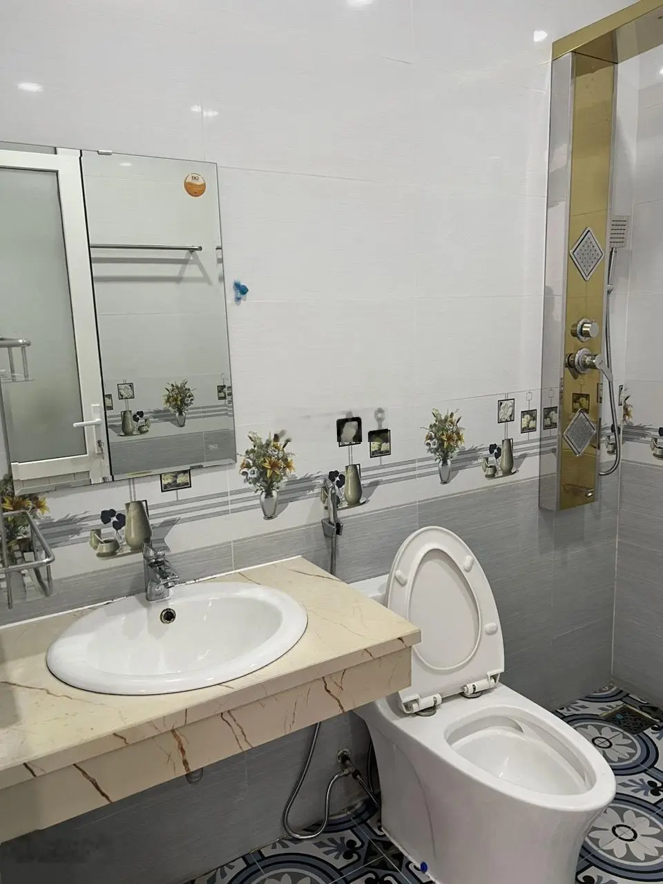 Bán nhà đường Trường Chinh - Nguyễn Hồng Đào, Tân Bình 4,4mx17m, nở hậu 4,6m, 3 lầu, giá 10.5 tỷ TL