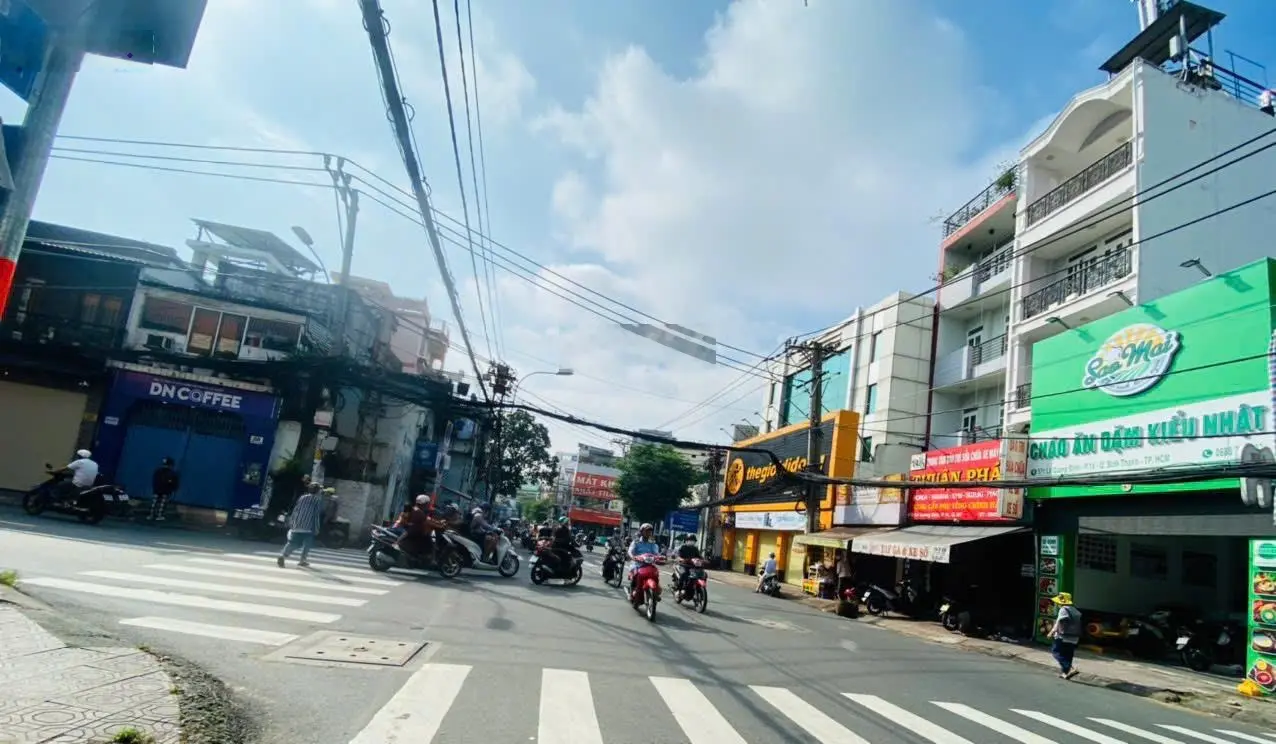 Cần bán nhà mặt tiền Lê Quang Định, P14, Bình Thạnh, DT 4,7x26m, giá bán 20,8 tỷ bớt lộc