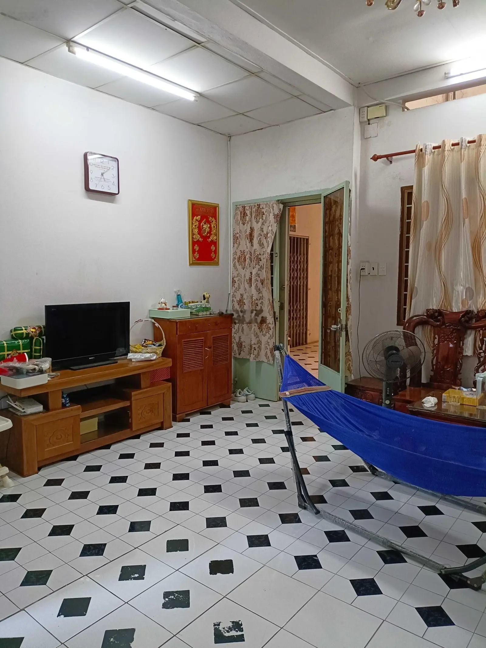 Cần bán căn hộ chung cư Hà Kiều Lô D, lầu 1 căn góc 2 mặt DT 50 m2, có 2 phòng ngủ View góc