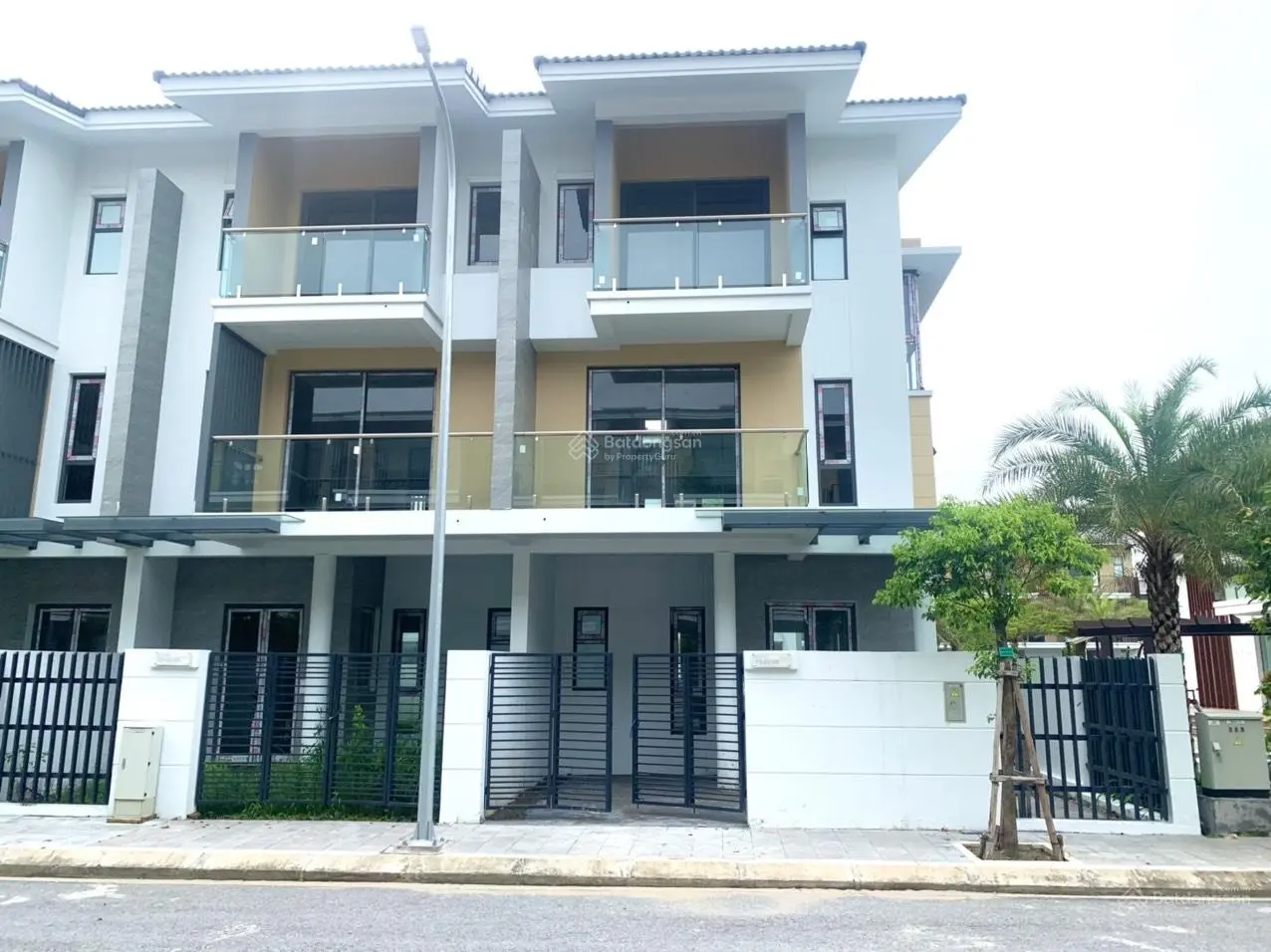 Chị gái xinh đẹp đi nước ngoài bán biệt thự liền kề giá 4,4 tỷ VND tại dự án Belhomes Hải Phòng