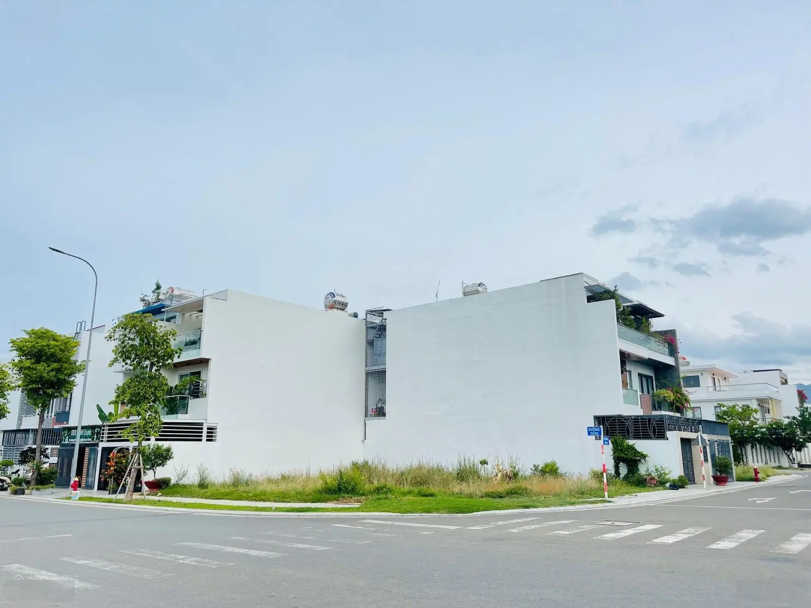 Lô góc BT đơn lập view công viên cây xanh, trục đường chính dự án giá cực tốt