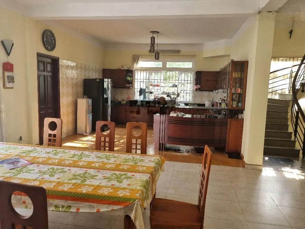 Siêu biệt thự khu Vip Tên Lửa - 713m2 - 25*29 Full thổ - Sổ hồng riêng - 2 tầng - giá 53.5 tỷ TL