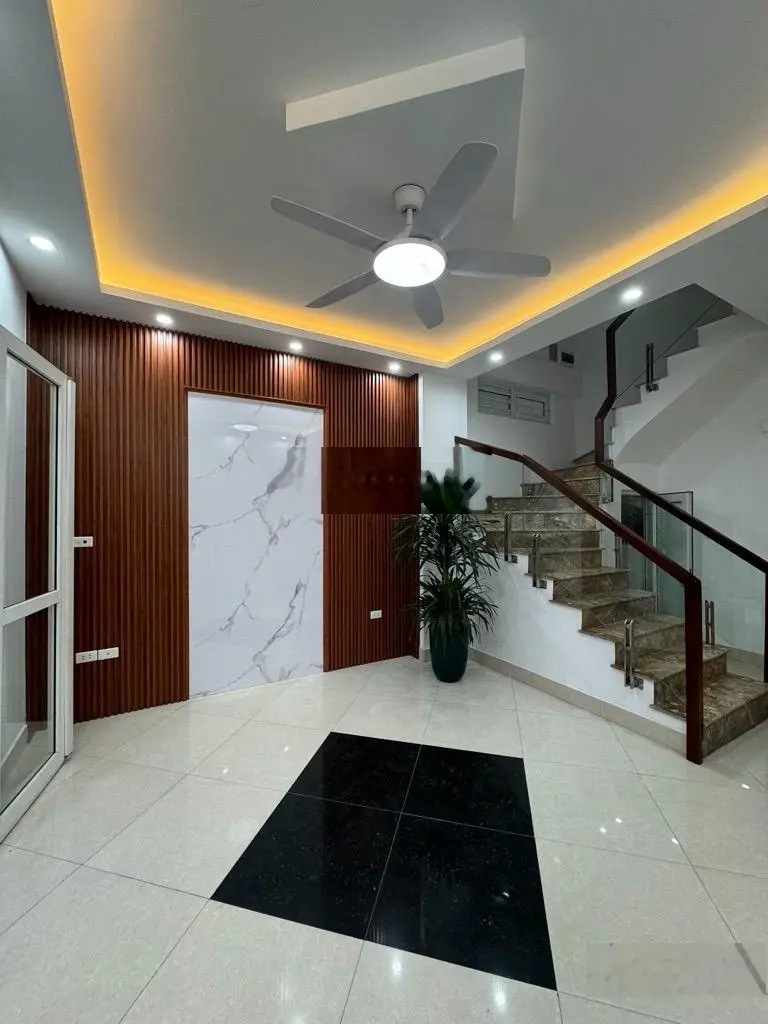 Cần bán nhà riêng giá 3,16 tỷ VND tại Long Biên, Hà Nội, ngõ nông gần, cách ngõ ô tô 30m, gần chợ..