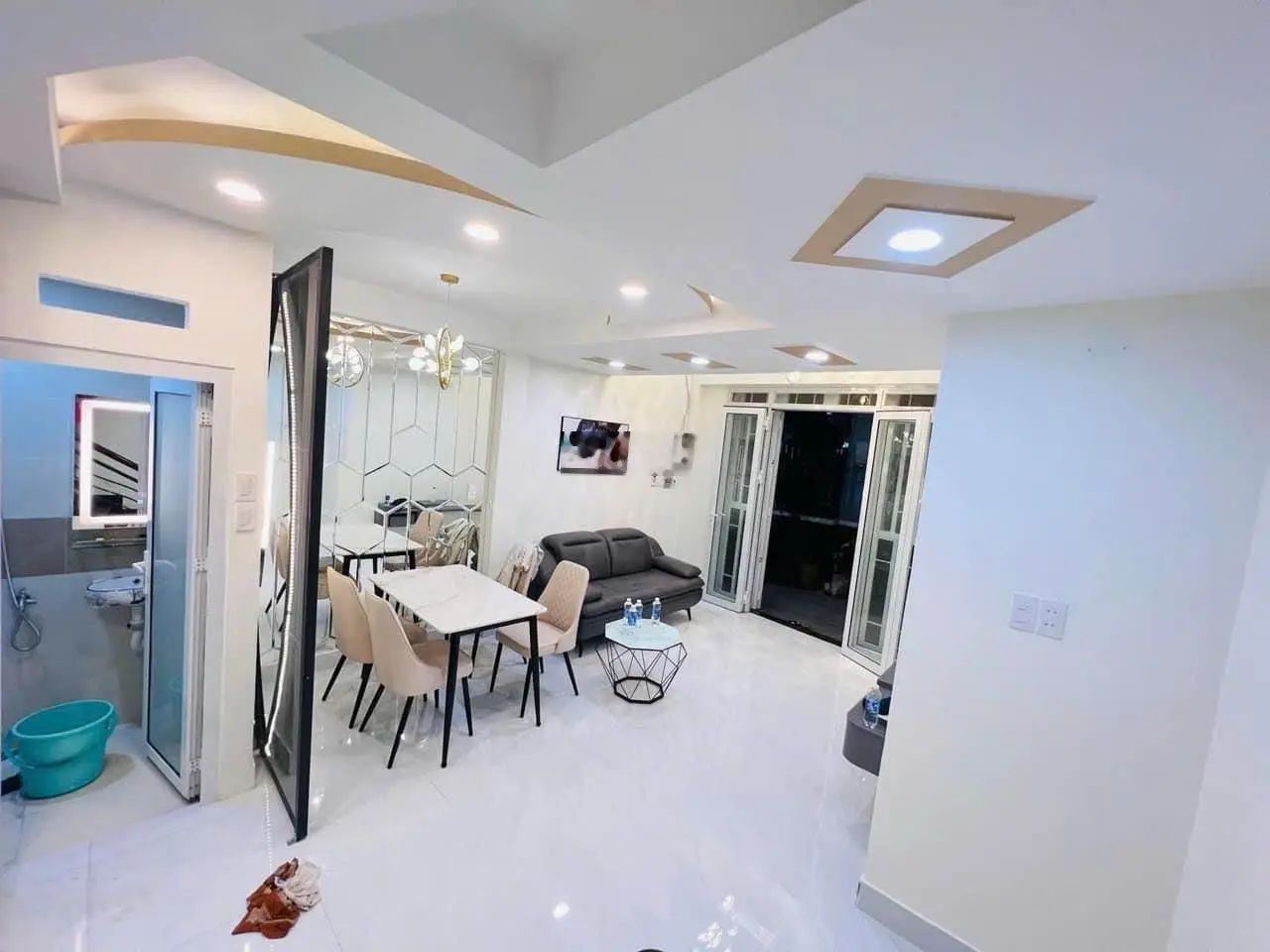 HẺM XE HƠI 1 Trục thẳng Nguyễn Văn Trỗi P12, Phú Nhuận. Sát mặt tiền
