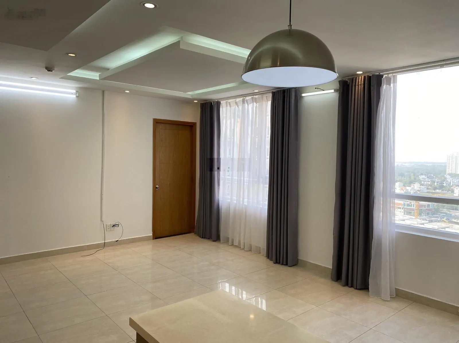 Cần bán gấp căn hộ CBD Premium, 130m2 - 3PN, 3WC, ngân hàng hỗ trợ vay 70%, giá thoả thuận