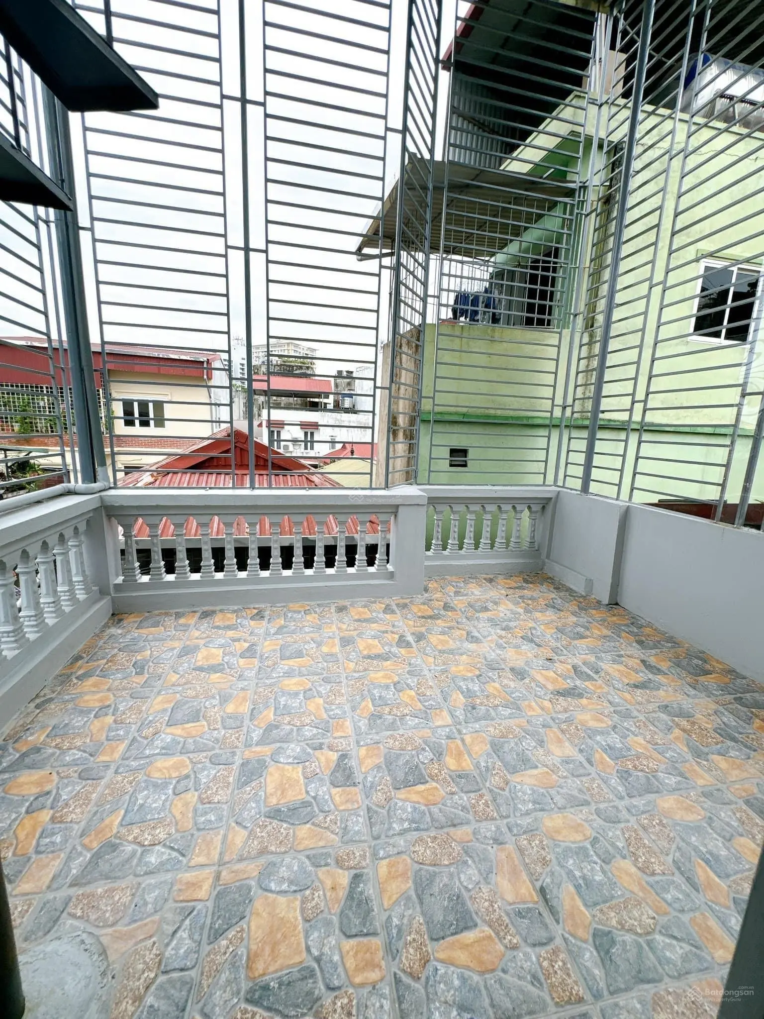 Bán nhà riêng Ngọc Khánh 34m2 5 tầng, MTx4,5m giá 6,95 tỷ ở ngay LH 0987 396 ***