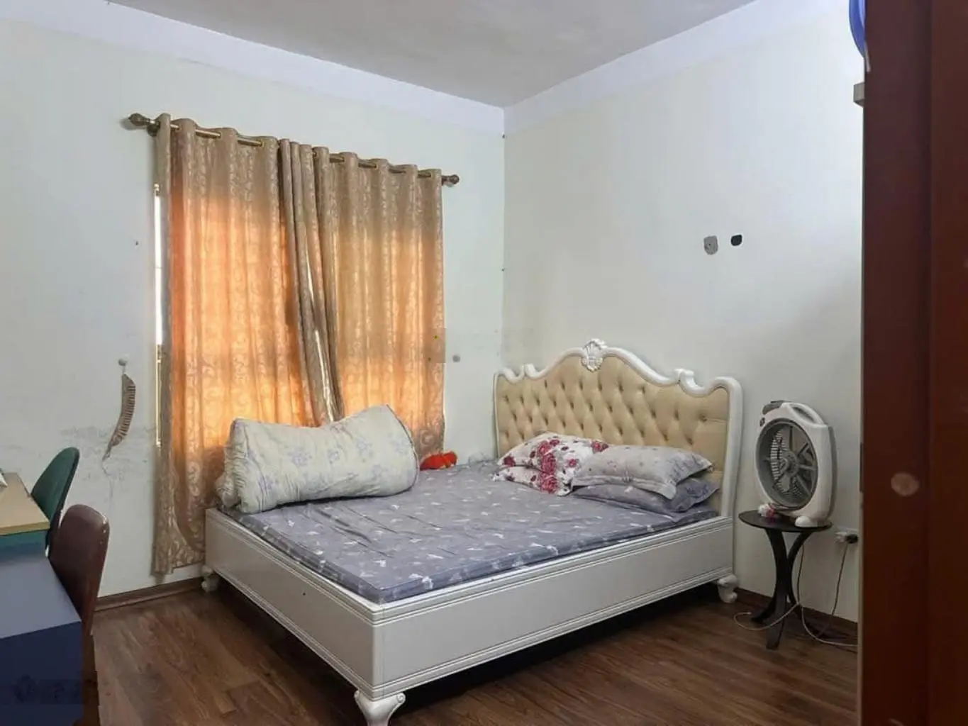 Em cần bán đất tặng nhà cấp 4 phố cổ Hà Đông DT 52m MT 4m ôtô đỗ cửa ngày đêm vị trí đẹp 11 tỷ