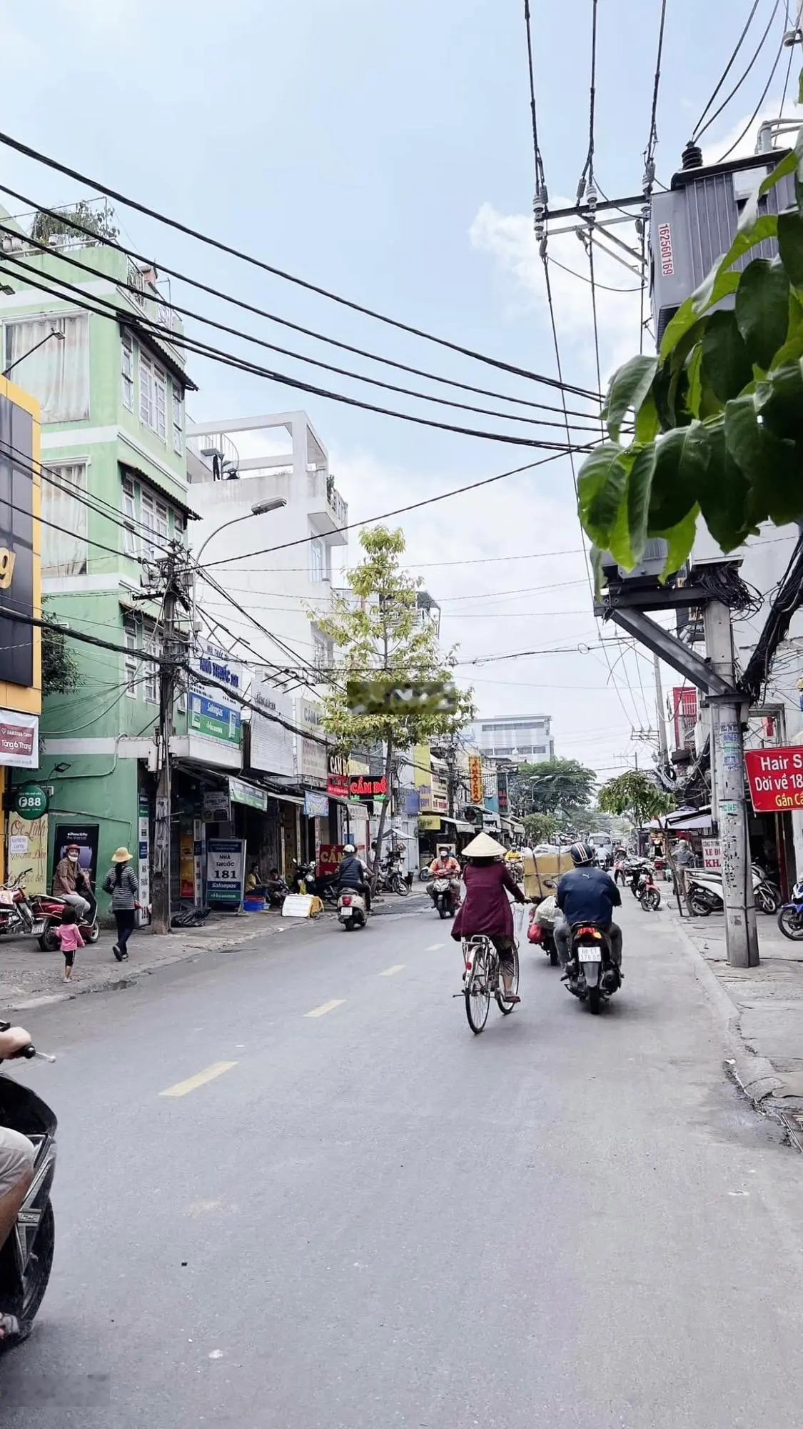 Bán nhà chính chủ, mặt tiền đường tôn đản, quận 4