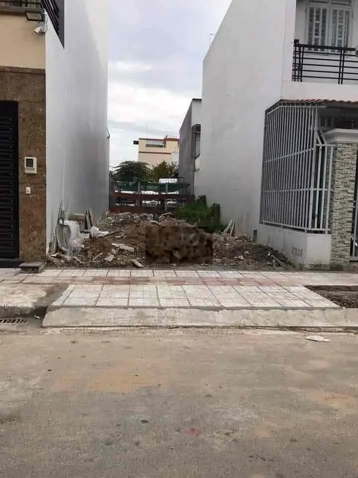 VIB thanh lý 16 lô đất ngay KDC Đồng Phượng, Quận 12 giá 2tỷ8, SHR,