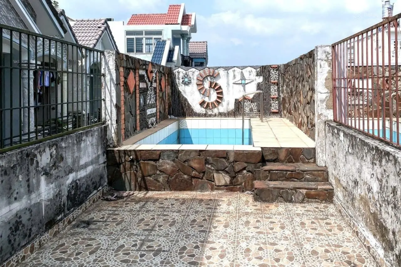 Siêu rẻ - nhà bán chính chủ 1 đời Nguyễn Duy Cung GV - 4 tầng xe hơi vô nhà - 88m2 - nhỉnh 70 tr/m2