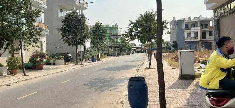 Bán đất mt đường D2. Phường Thuận Giao, Thuận An Bình Dương. DT 114m2/ 1 tỷ 150 triệu. SHR,SANG TÊN
