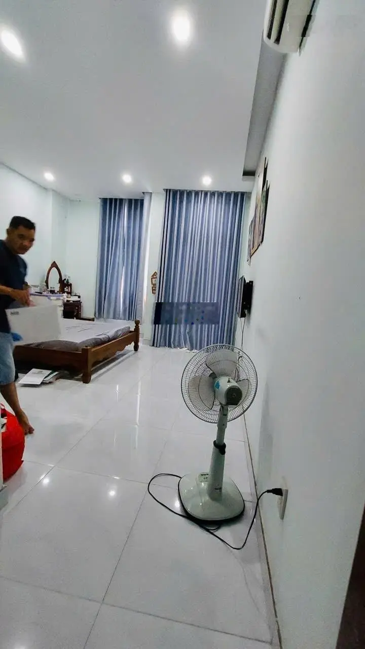 Bán nhà gần Quang Trung - Trường Hoa Lư - 65m2 - Nhà 3 tầng - Hẻm xe tải - Sổ hoàn công