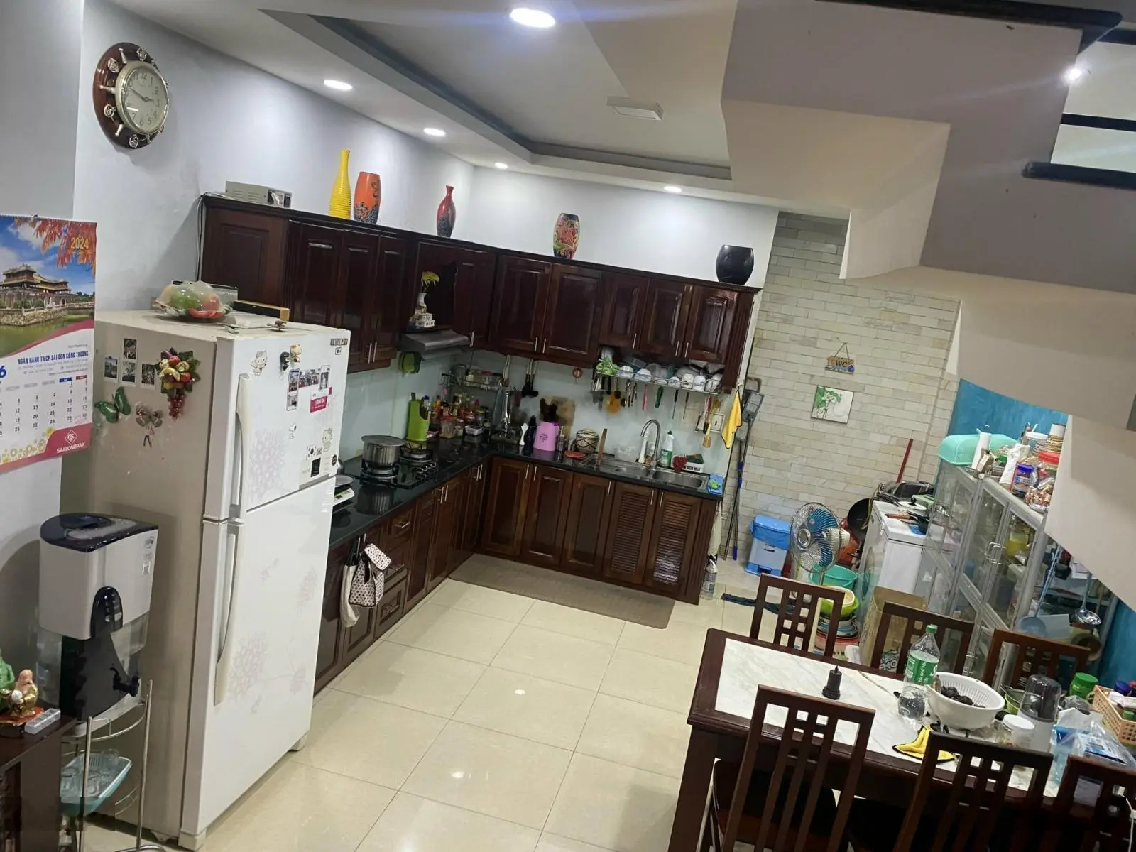 Siêu phẩm (4.2x13m) 9.2 tỷ ô tô 7 chỗ đậu trong nhà ngay Vincom đủ tiện ích nhà mới cứng