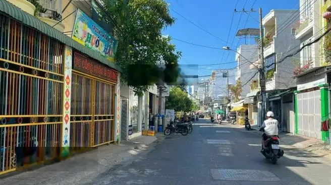 BÁN NHÀ MẶT TIỀN ĐƯỜNG ĐỒNG NAI , TTTP Trang sẵn HĐ thuê , Sẵn Sổ đỏ công chứng nhanh , Alo em Thư