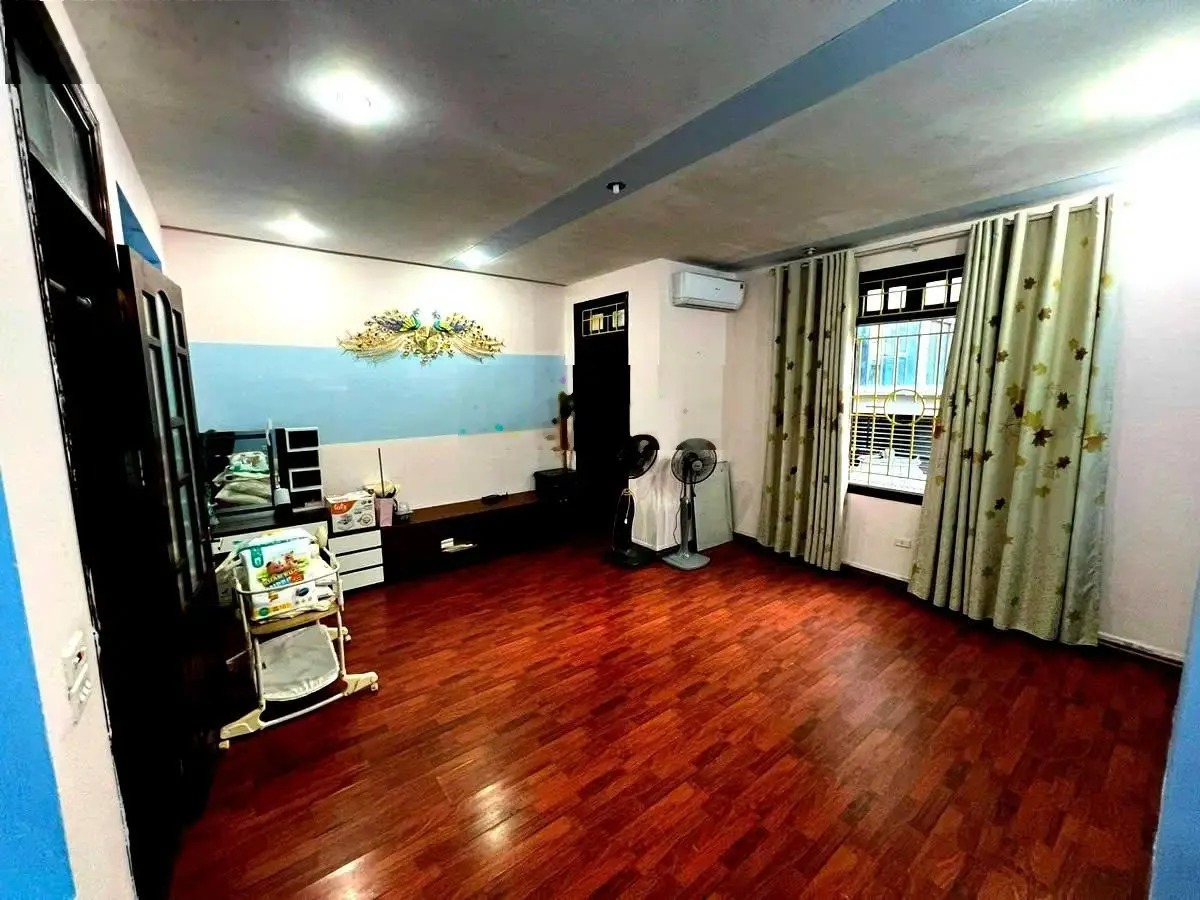 Bán nhà riêng giá 25 tỷ VND tại Phố Hoàng Cầu, Đống Đa, Hà Nội