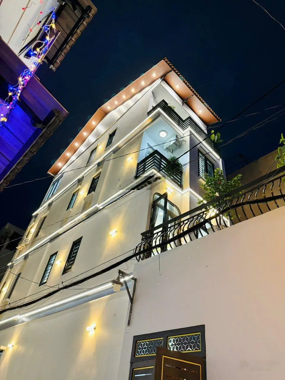 Bán nhà đẹp nhất khu vực tân bình - gò vấp - nhà góc 2 mặt tiền - hẻm xe tải .