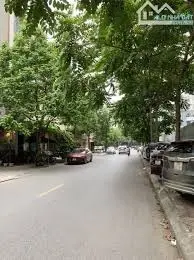 Hàng hiếm: Bán đất tặng nhà Văn Phú, Hà Đông, diện tích 50m, mặt tiền 5.59m, đường 8m, sổ hoa hậu