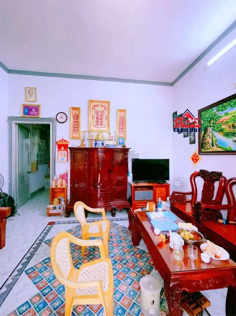 Nhà 2 MT đường xe hơi tránh nhau F. Quyết Thắng, BH. 6x20 chỉ 4,2 tỷ.