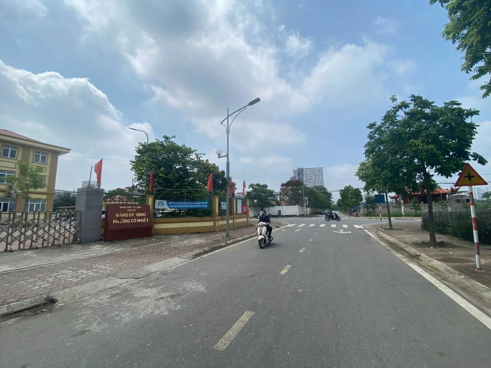 Bán CCMN Cổ Nhuế 2, sát đường Tây Thăng Long, DT 43m2 - MT 6m * 5 tầng thang máy, 9PN khép kín