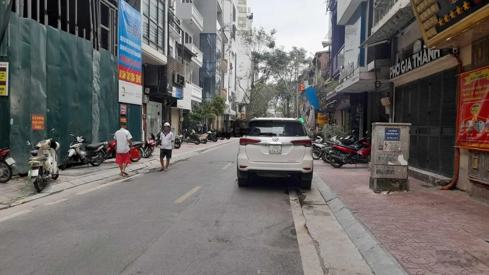 Bán Nhà 91m6T MẶT PHỐ Quận Ba Đình MT6m Vỉa Hè 50 Tỷ Phạm Hồng Thái.