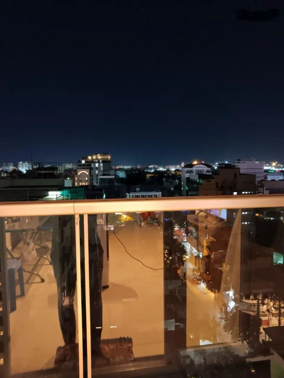 Bán căn hộ Sky Center, 3PN, 3WC, 139m2, Block D , lầu trung ,nội thất , giá 7 tỷ 2, LH : 0908 435 ***