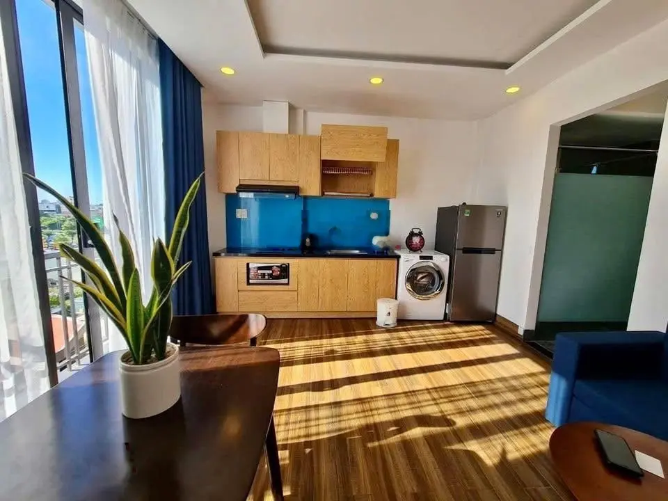 Bán Tòa Căn hộ Dòng tiền Cao Cấp, Mặt phố Trịnh Công Sơn, 210m2 x 8T, Tầng hầm thang máy, view Hồ