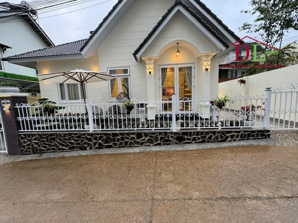 Bán biệt thự mới xây đường Trần Đại Nghĩa Phường 8 Đà Lạt có sân vườn rộng