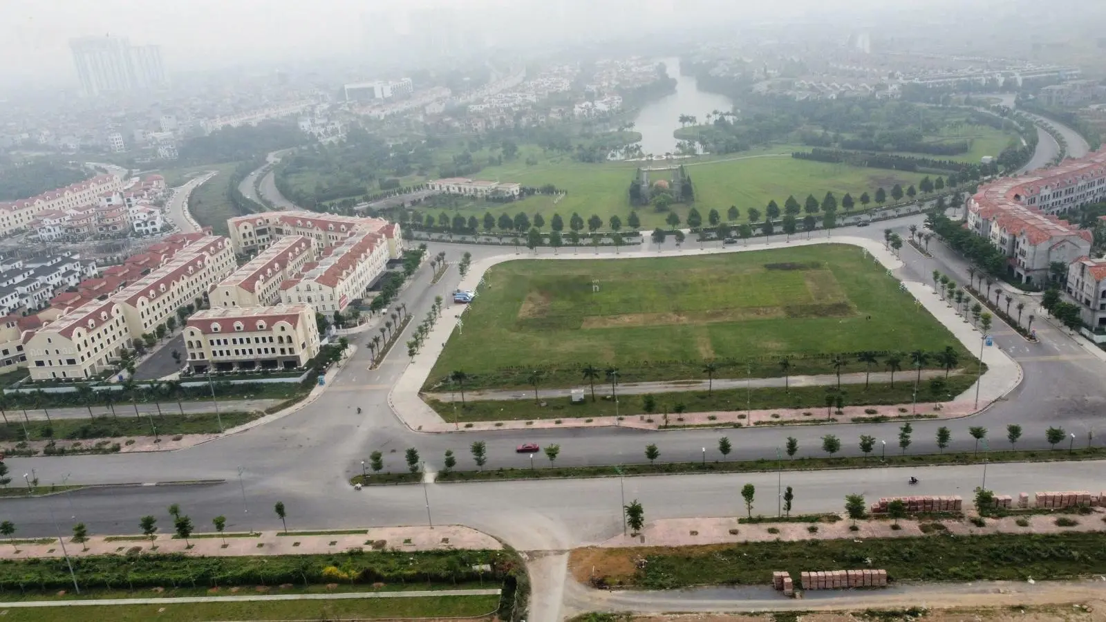 Bán gấp nhà 3 tầng, mặt tiền 8m, sổ đỏ An Khánh, đường ô tô