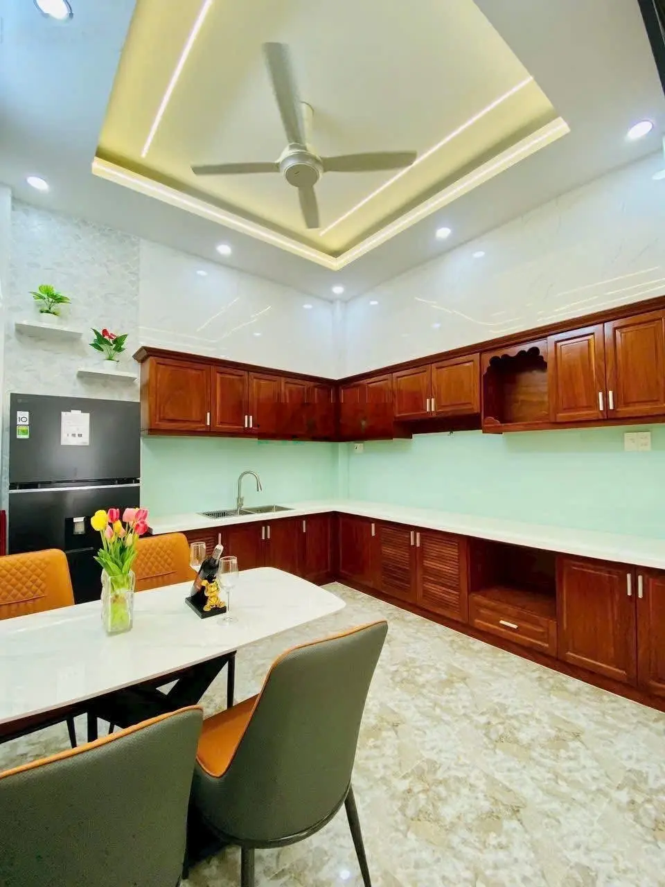 Bán nhà cạnh chợ Hóc Môn - Trưng Nữ Vương, Thị Trấn Hóc Môn / 72.5m2 / Giá 2 Tỷ 180 (Sổ Hồng Riêng)