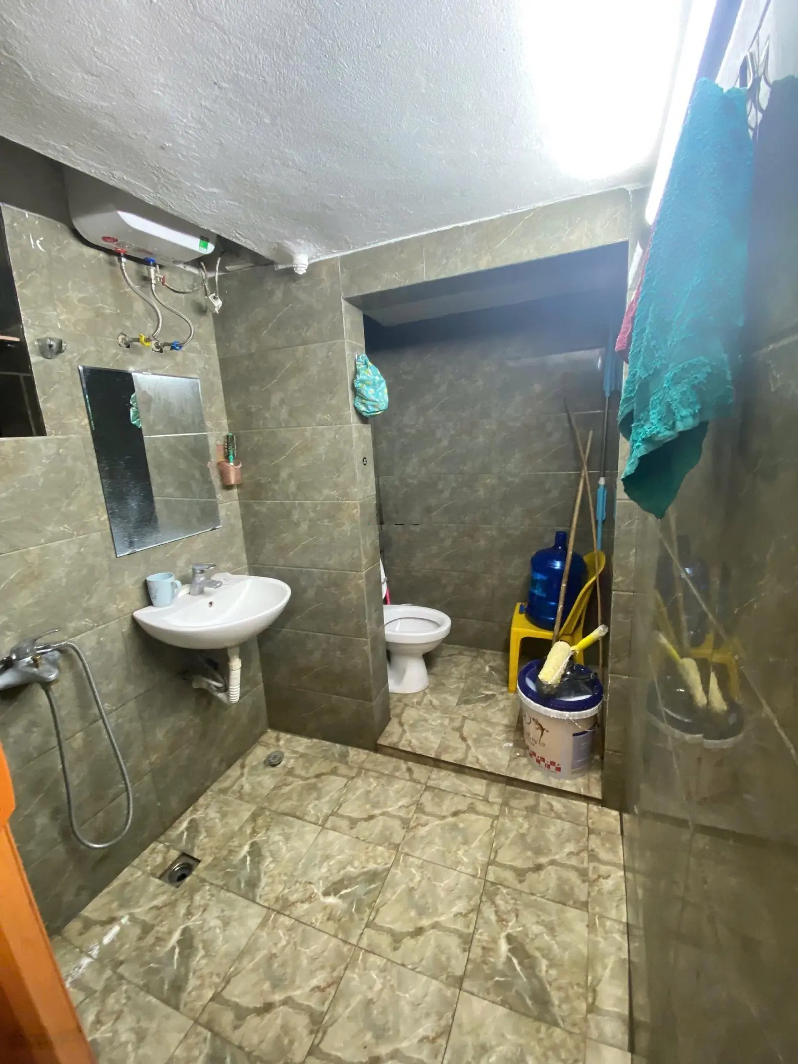 Bán gấp nhà tập thể tầng 2 Huỳnh Thúc Kháng, trung tâm Đống Đa, giá người nhà 80m2/tầng 2/4,1tỷ