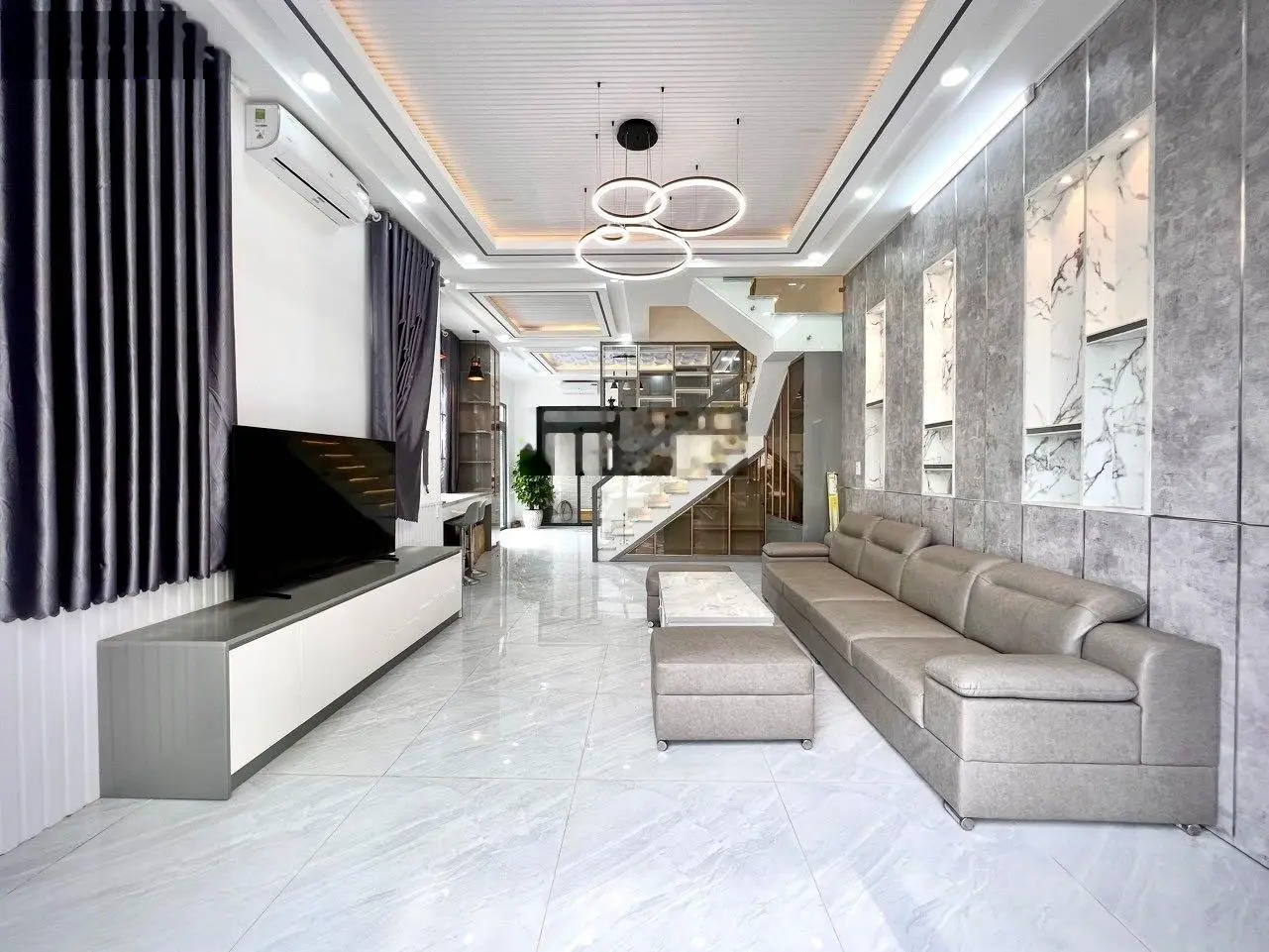 Bán nhà phố sân vườn 116,9m2 hoàn công 4 tầng full nội thất