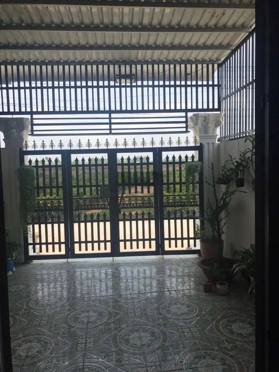 Nhà mới 1 trệt 1 lầu , Thị Trấn Cần Giuộc Long An DT 4 x 21 , 1 lầu , Đường bê tông 4m Giá 1,98tỷ
