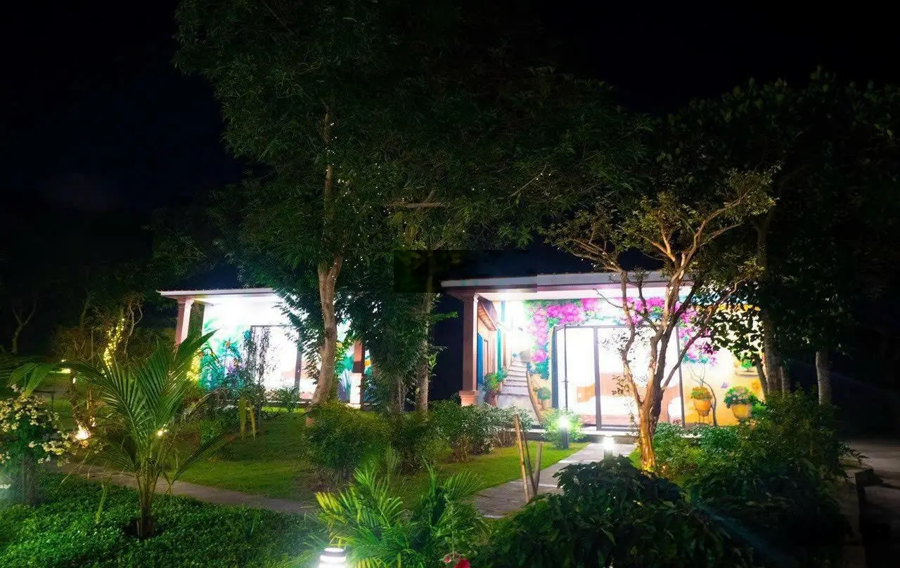Bán villa dòng tiền siêu đẹp 2296m2 tại xã cổ đông,view đẹp, giá tốt. đang vận hành tốt