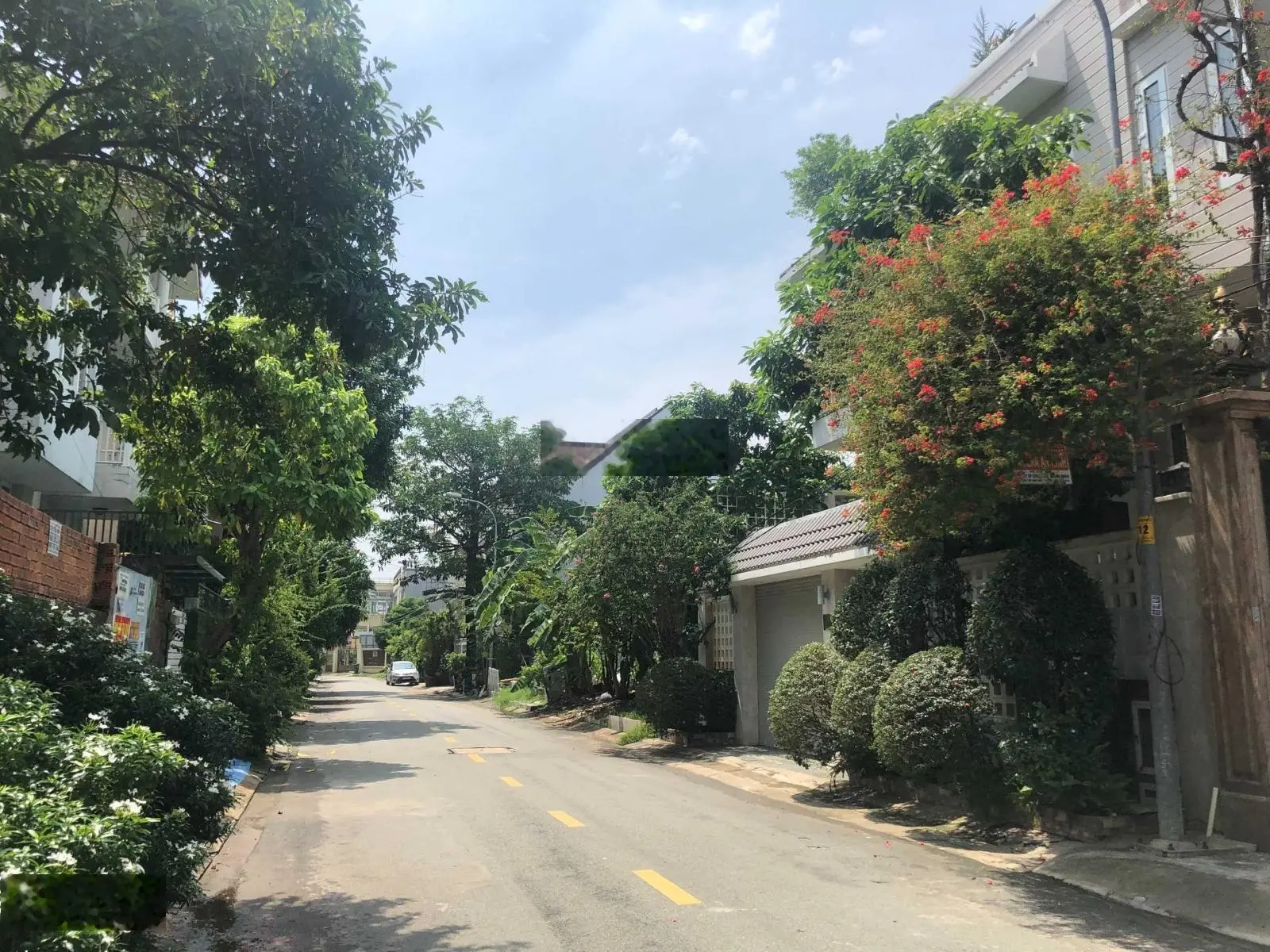 Siêu phẩm duy nhất quận 2 - bán gấp lô đất mặt tiền Bùi Tá Hán P. An Phú - 12x16m - giá 155tr/m2