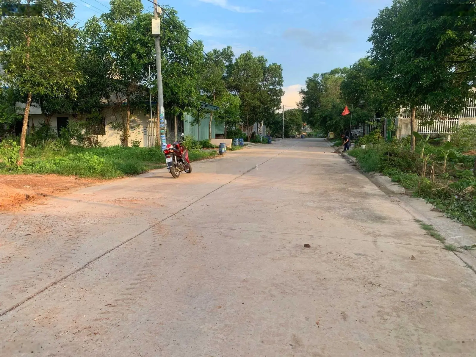 Tôi chính chủ cần bán lô đất 150m2 sát đường nhựa, dân cư đông đúc