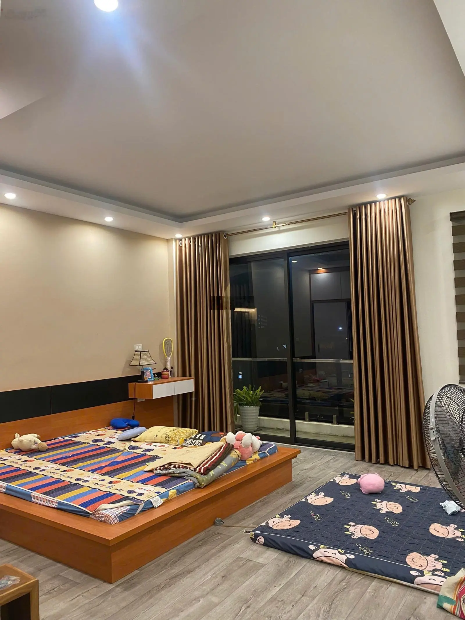 Nhà 5 tầng, khu đấu giá lai xá, 75m2, gần trường đại học thành đô, cách đường 32 chưa tới 1km