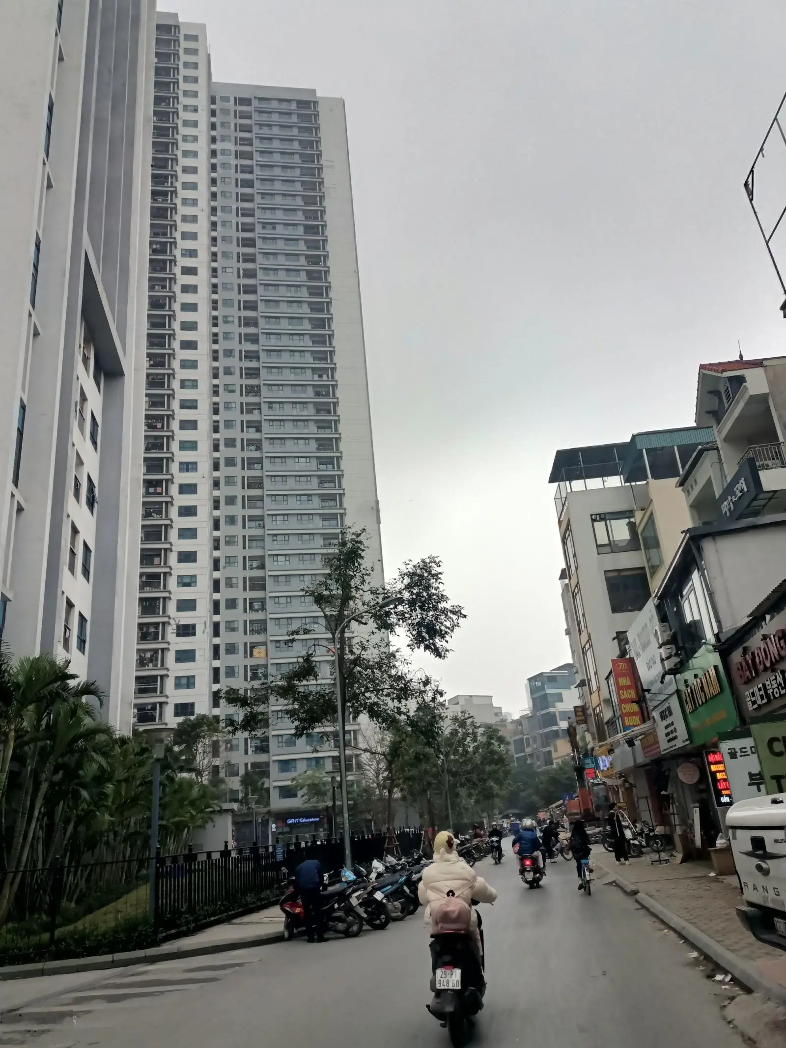 Bán nhà Hồ Tùng mậu 72m2, 8T, 1 hầm, lô góc, 2 mặt ô tô, 18 phòng, chân Gold Mark, dòng tiền ~ 1 tỷ