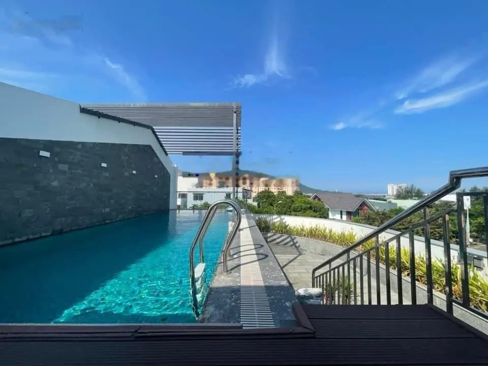 Bán căn biệt thự hồ bơi 154.6m2, 2 mặt tiền quận Sơn Trà