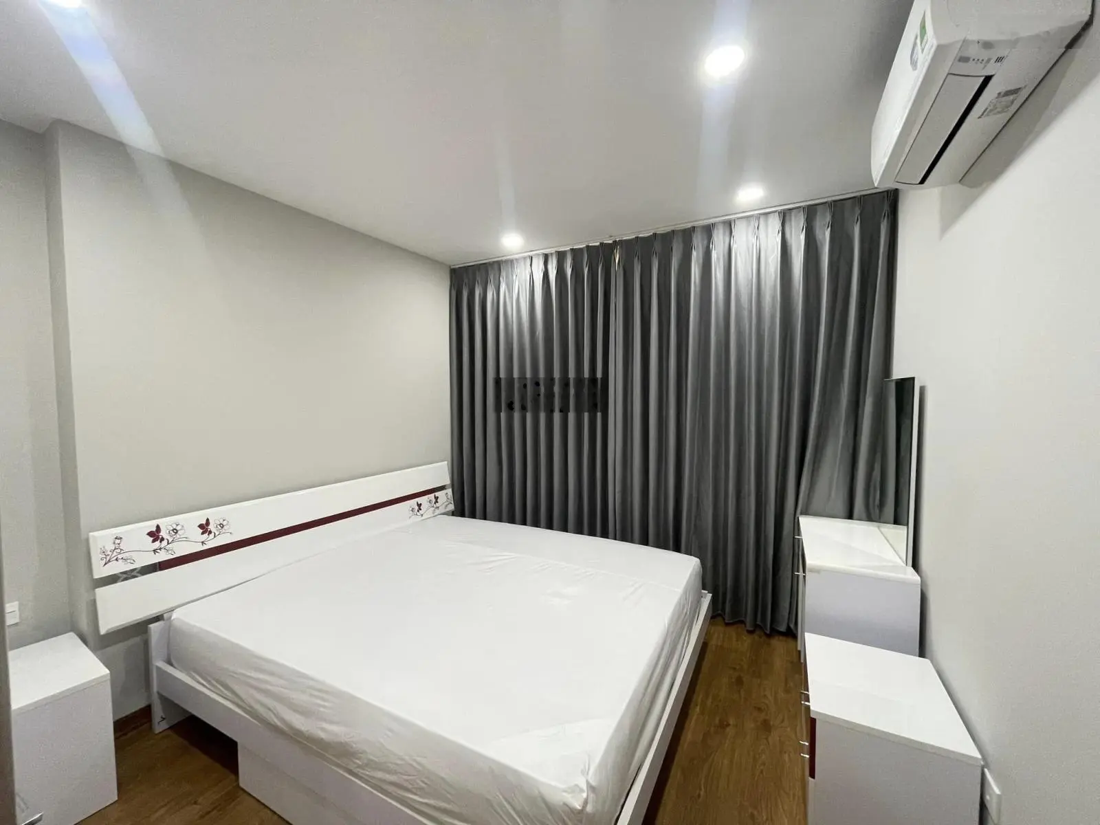 Bán căn hộ cao cấp 80m2 - 2 ngủ, siêu hiếm nhiều tiện ích tại The Park Home. Giá tốt chỉ 6,2 tỷ