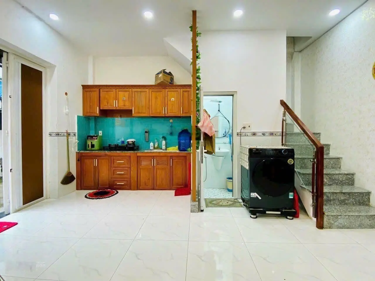 CỰC SỐC!!! - Nhà Nguyễn Thái Sơn, Gò Vấp dt 35m2 chỉ có 1tỷ9. Sát bên chợ Gò Vấp. Sẵn nội thất