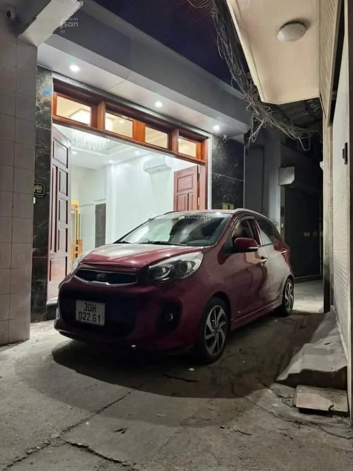 Bán Nhà Cổ Nhuế 40m-5 Tầng Thang máy , Phân Lô , cách 3 Nhà Ra Phố . Ô Tô Tránh , Trước Nhà 4m