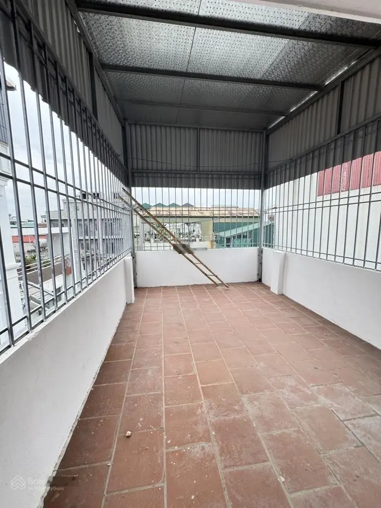 Bán nhà 5 tầng dân xây Ngọc Thụy, ô tô vào nhà giá hiếm chỉ 7.3 tỷ