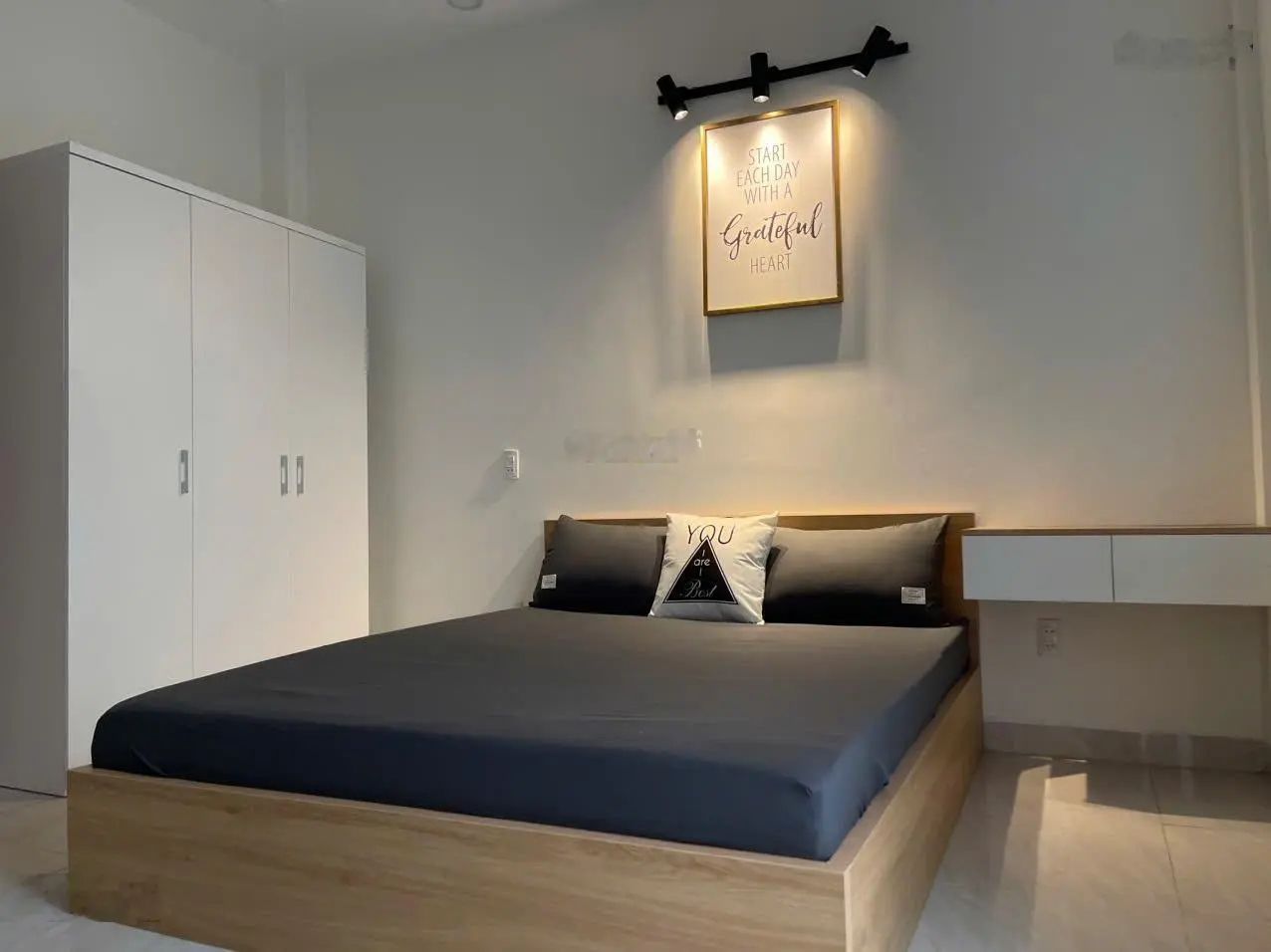 Nhà đẹp chính chủ có sổ hồng hoàn công ngay trung tâm Long Trường Q9, 57m2 1T 2 lầu ST, chỉ 5,5 tỷ