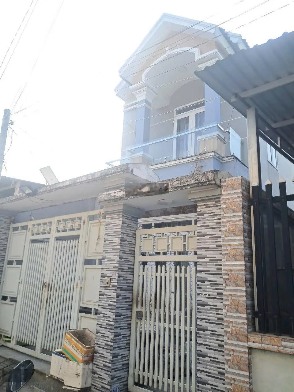Nhà lầu trệt + 2 phòng trọ sát đường Đông Minh, phường Đông Hoà, TP Dĩ An