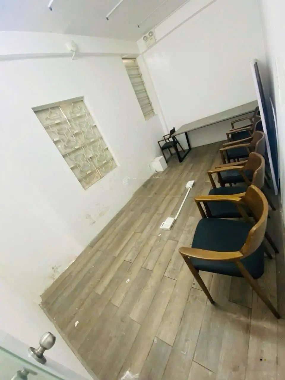 Nhà 3 tầng kiên cố 104m2 mặt tiền 5m4 phố kinh đô thời trang lê duẩn - mở mắt ra là có tiền