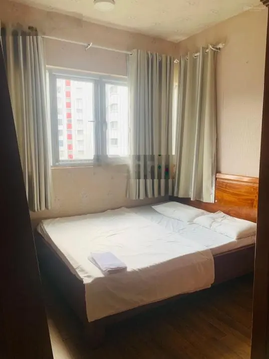 Bán căn hộ 3PN có ban công, khu Ruby - Celadon City giá 3.87 tỷ