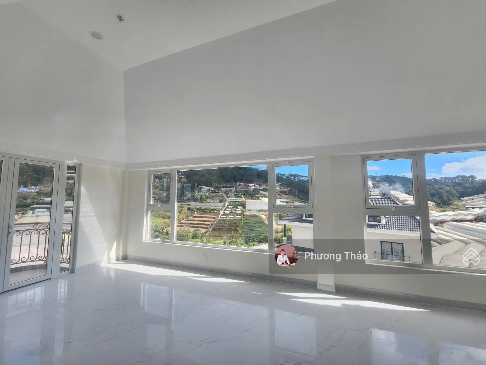 Bán biệt thự 232m2, view cực đẹp, mới, thang máy, pccc, gara, sân vườn, Trịnh Hoài Đức, 0984 262 ***