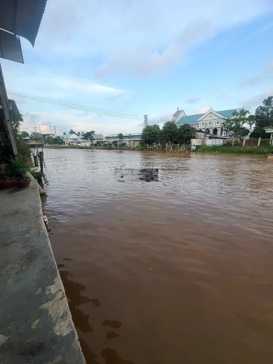 Bán Nhà Khu vực Thới Thanh 2, phường Thới Thuận, quận Thốt Nốt, Cần Thơ. DT: 13,6x70m. Giá 6,8 tỷ