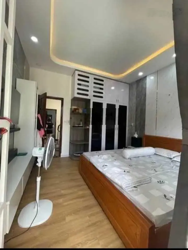 Cô Liên bán nhà đường Nguyễn Tuân -P.3 -Gò Vấp, giá 3TỶ380/70,4m2, gần bệnh viện 175, đang cho thuê