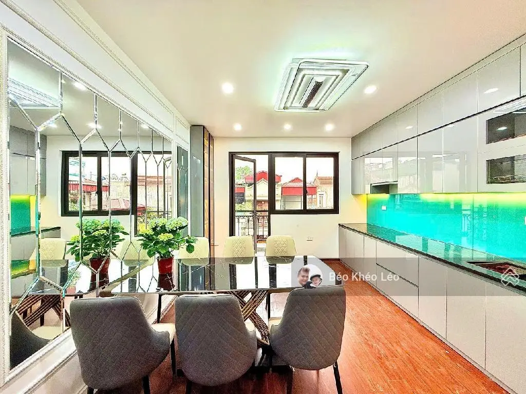 Bán nhà dân - Ngọc Lâm, ngõ thông - ô tô tránh, thang máy 6 tầng 57m2, nhỉnh 10tỷ, LH 0843125777